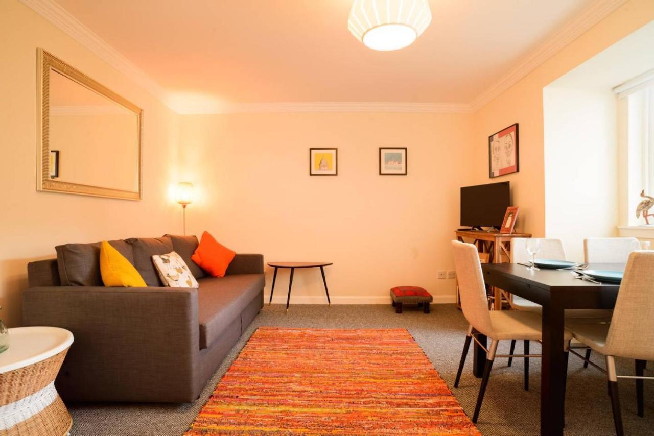 Altido Lovely Apartment For 4 With Free Parking เอดินบะระ ภายนอก รูปภาพ